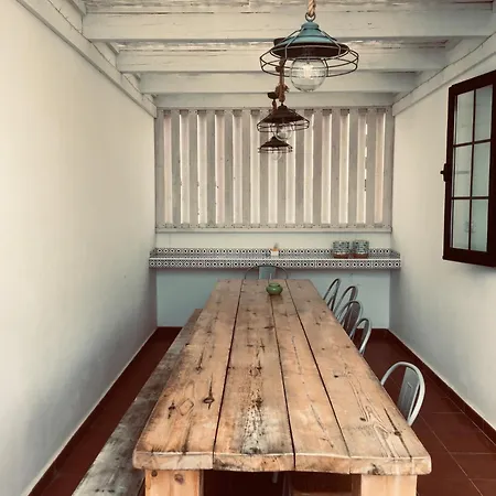 Surfers Retreat (adults Only) Hostel