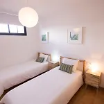 אכסניה Surfers Retreat (adults Only) קורלחו