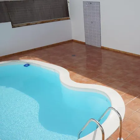 Hostal Surfers Retreat (adults Only)