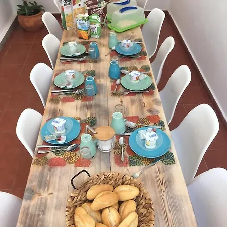 Surfers Retreat (adults Only) Хостел Коральео