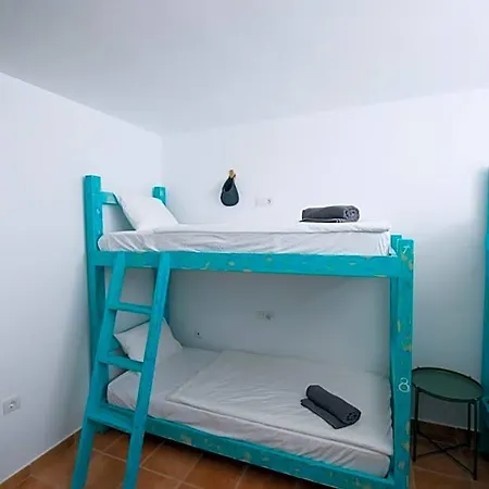 Surfers Retreat (adults Only) Хостел *