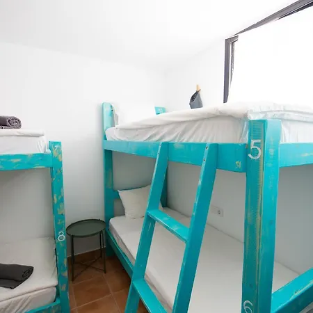 Surfers Retreat (adults Only) * Коральео